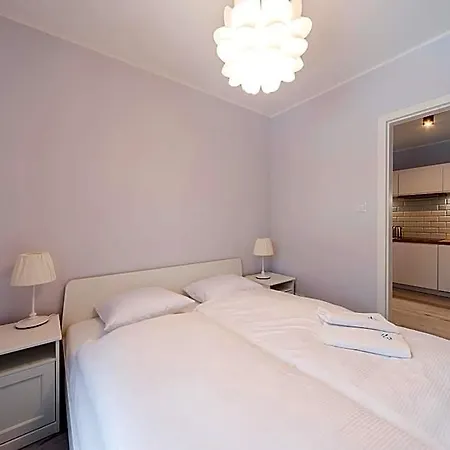 Apart-invest Oslo 3*